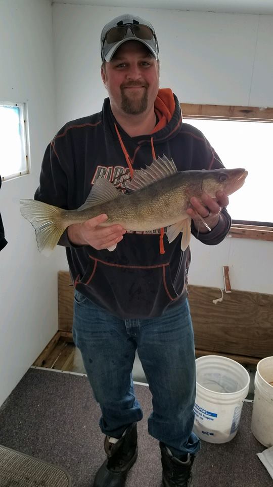 22 inch walleye